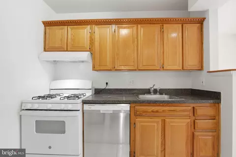 Kitchen - 3752 Bel Pre Rd #3752-3, Silver Spring, MD 20906 photo 2 of 3