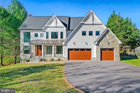 14430 Jones Ln, Gaithersburg, MD 20878