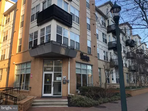1201 E West #222, Silver Spring, MD 20910