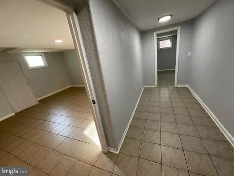 Entry Way - 10405 Georgia Ave, Silver Spring, MD 20902 photo 3 of 5