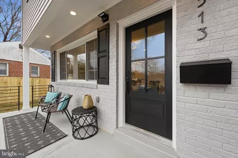 Exterior - 513 Kerwin Ct, Silver Spring, MD 20901 photo 4 of 9