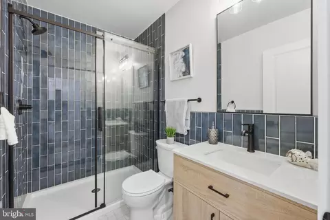 Bath - 513 Kerwin Ct, Silver Spring, MD 20901 photo 1 of 6