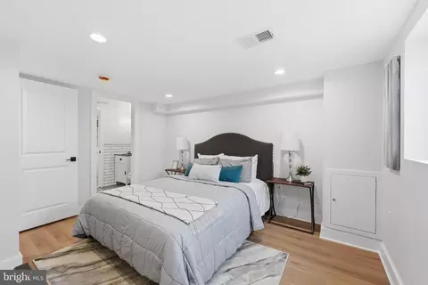 Bedroom - 513 Kerwin Ct, Silver Spring, MD 20901 photo 18 of 19