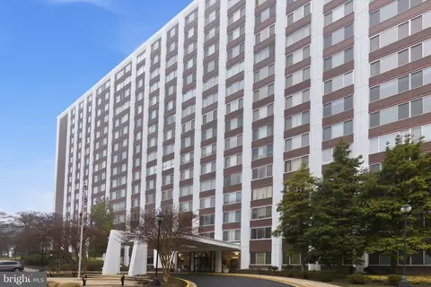 11801 Rockville Pik #1111, Rockville, MD 20852