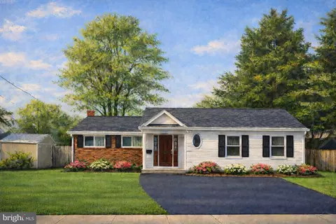 6306 Lone Oak Dr, Bethesda, MD 20817