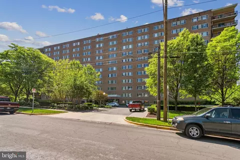 1900 Lyttonsville Rd #718, Silver Spring, MD 20910