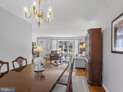 Dining - 935 Loxford Ter, Silver Spring, MD 20901 photo 1 of 3
