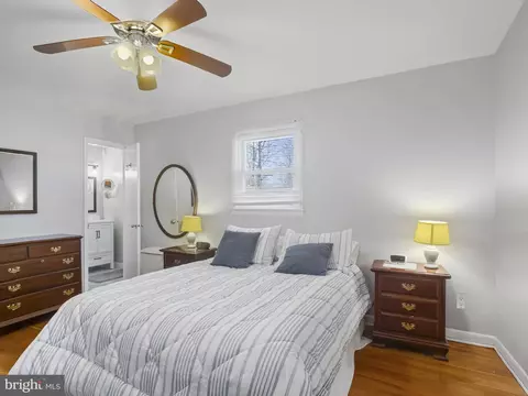 Bedroom - 935 Loxford Ter, Silver Spring, MD 20901 photo 1 of 10