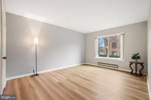 15301 Beaverbrook Ct #92-2B, Silver Spring, MD 20906 photo 4