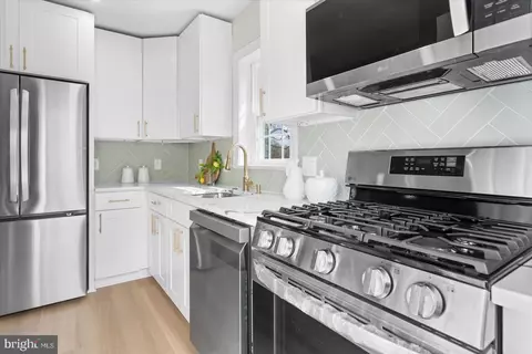 Kitchen - 1518 Gridley Ln, Silver Spring, MD 20902 photo 2 of 3