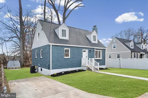 Exterior - 1518 Gridley Ln, Silver Spring, MD 20902 photo 2 of 11