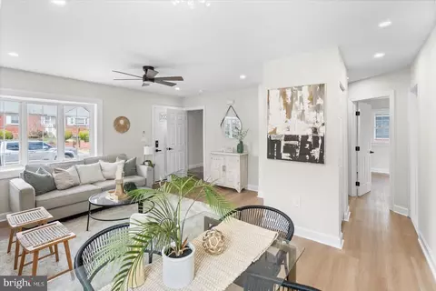 Entry Way - 1518 Gridley Ln, Silver Spring, MD 20902 photo 1 of 7