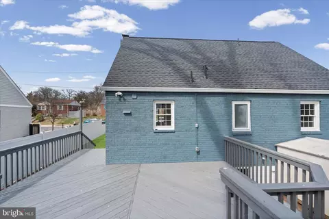Exterior - 1518 Gridley Ln, Silver Spring, MD 20902 photo 6 of 11
