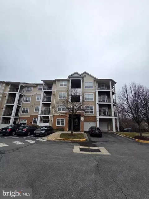 13506 Derry Glen Ct #401, Germantown, MD 20874