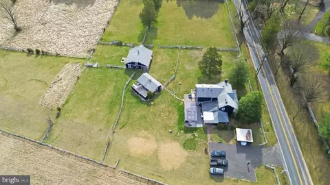 11641 Glen Rd, Potomac, MD 20854