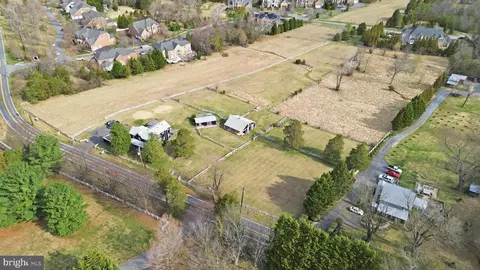 11641 Glen Rd, Potomac, MD 20854 photo 4