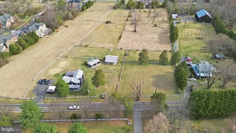 11641 Glen Rd, Potomac, MD 20854 photo 3