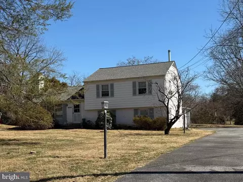 20909 Brooke Knolls Rd, Gaithersburg, MD 20882