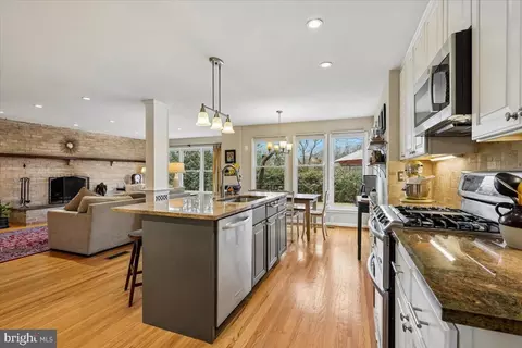 Kitchen - 8812 Maxwell Dr, Potomac, MD 20854 photo 2 of 3