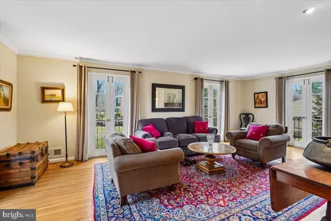 Living - 8812 Maxwell Dr, Potomac, MD 20854 photo 1 of 4