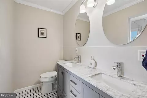 Bath - 8812 Maxwell Dr, Potomac, MD 20854 photo 2 of 4