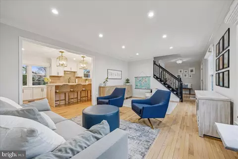 Other - 4 Olmstead Ct, Potomac, MD 20854 photo 4 of 17