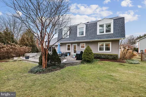 Exterior - 4 Olmstead Ct, Potomac, MD 20854 photo 4 of 4