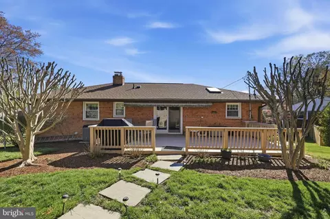 Exterior - 12709 Castleleigh Ct, Silver Spring, MD 20904 photo 6 of 7