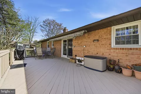 Exterior - 12709 Castleleigh Ct, Silver Spring, MD 20904 photo 5 of 7
