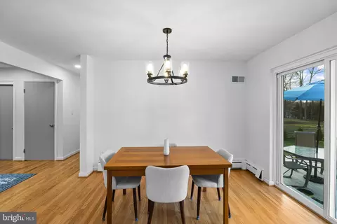 Dining - 512 Quaint Acres Dr, Silver Spring, MD 20904 photo 1 of 1