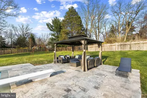 Exterior - 512 Quaint Acres Dr, Silver Spring, MD 20904 photo 4 of 9