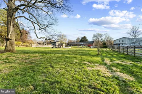 Exterior - 512 Quaint Acres Dr, Silver Spring, MD 20904 photo 9 of 9