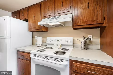 Kitchen - 3136 Adderley Ct #243-G, Silver Spring, MD 20906 photo 2 of 3