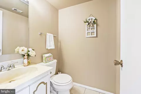 Entry Way - 3136 Adderley Ct #243-G, Silver Spring, MD 20906 photo 3 of 3