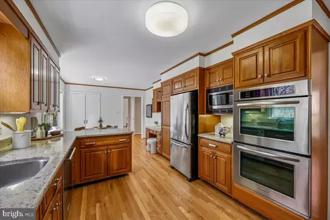 15012 Redgate Dr, Silver Spring, MD 20905 photo 8