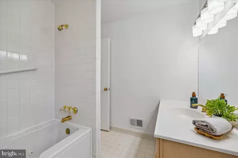 15012 Redgate Dr, Silver Spring, MD 20905 photo 31