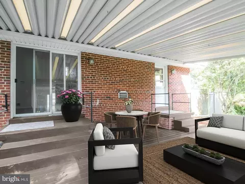 Exterior - 1512 Vivian Ct, Silver Spring, MD 20902 photo 5 of 7