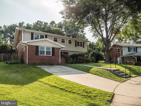 Exterior - 1512 Vivian Ct, Silver Spring, MD 20902 photo 4 of 7