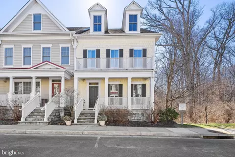 9530 Ament St, Silver Spring, MD 20910
