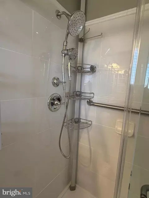Bath - 15310 Pine Orchard Dr #84-3F, Silver Spring, MD 20906 photo 5 of 5