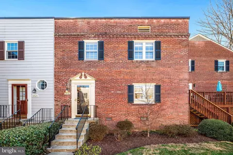 4830 Bradley Blvd #213, Chevy Chase, MD 20815