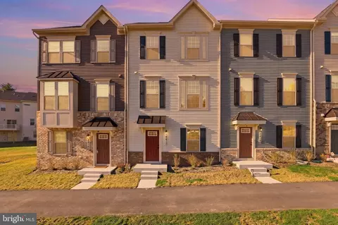 9417 Tall Oaks Ct, Montgomery Village, MD 20886