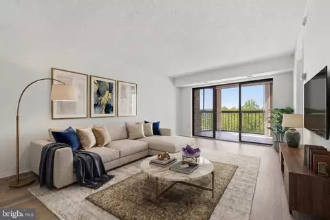 15107 Interlachen Dr #2-1006, Silver Spring, MD 20906