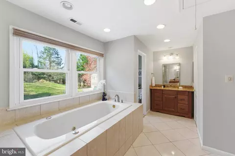 Bath - 712 Brandon Green Dr, Silver Spring, MD 20904 photo 3 of 5