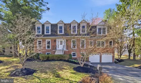 712 Brandon Green Dr, Silver Spring, MD 20904