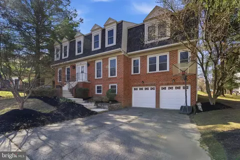 Exterior - 712 Brandon Green Dr, Silver Spring, MD 20904 photo 2 of 4