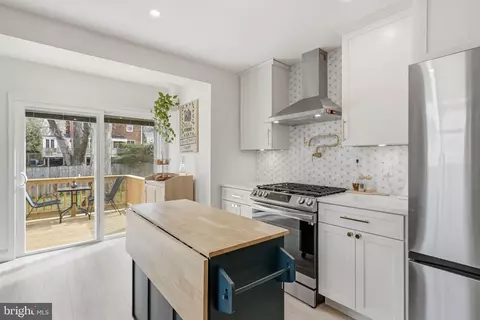 Kitchen - 9115 Bradford Rd, Silver Spring, MD 20901 photo 4 of 7