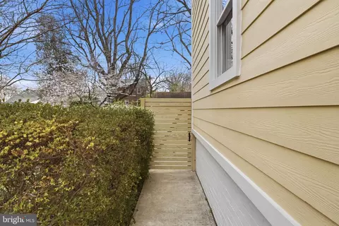 Exterior - 9115 Bradford Rd, Silver Spring, MD 20901 photo 7 of 12