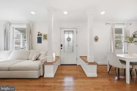 Entry Way - 9115 Bradford Rd, Silver Spring, MD 20901 photo 3 of 6
