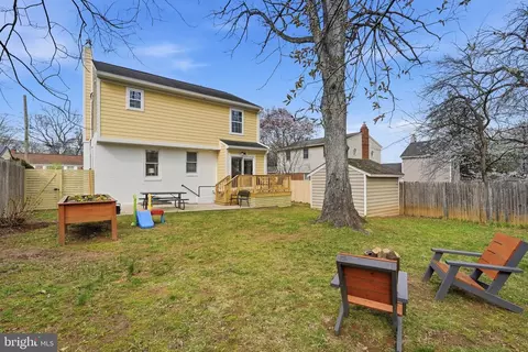 Exterior - 9115 Bradford Rd, Silver Spring, MD 20901 photo 8 of 12